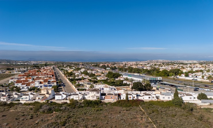 Wederverkoop - Detached villa - Torrevieja - Urbanización San Luis