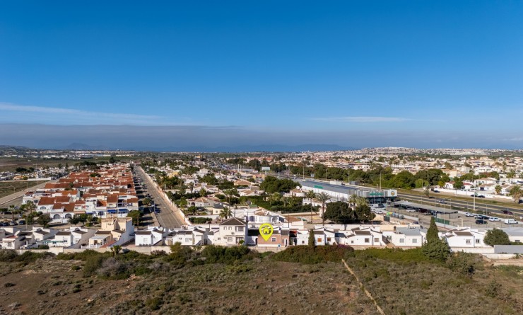 Wederverkoop - Detached villa - Torrevieja - Urbanización San Luis