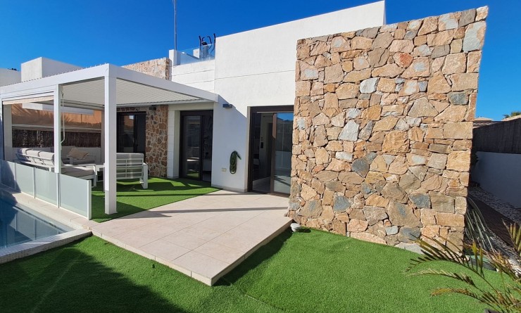 Revente - Villa - Cabo Roig