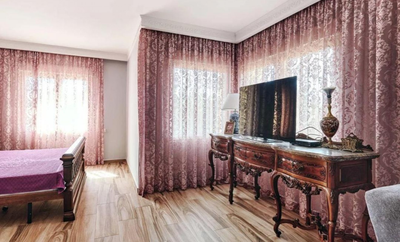 Sale - Detached villa - Campoamor