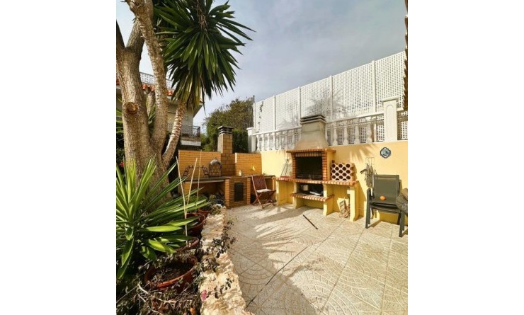 Sale - Detached villa - Campoamor