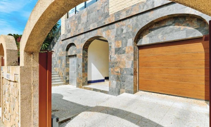 Sale - Detached villa - Campoamor