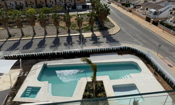 Nouvelle construction - ground-floor - Cabo Roig