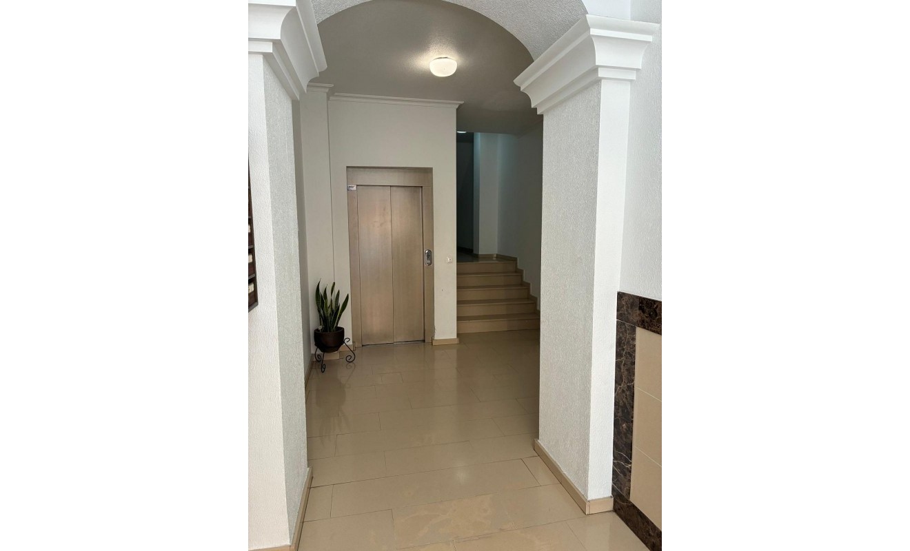 Wederverkoop - Appartement - Almoradí