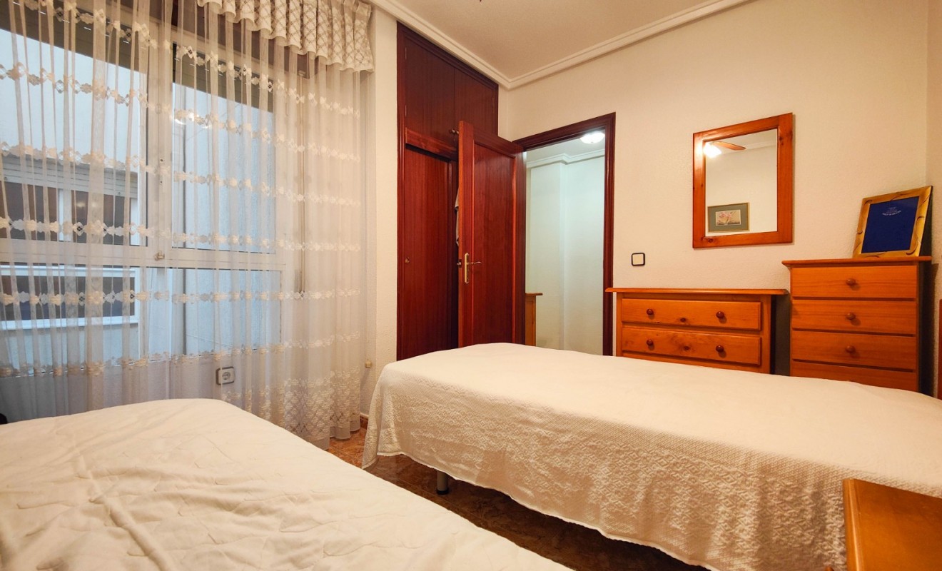 Location longue durée - Appartement - Torrevieja - Playa del Cura