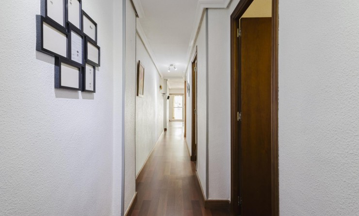 Wederverkoop - Apartamento - Torrevieja - Playa del Acequión