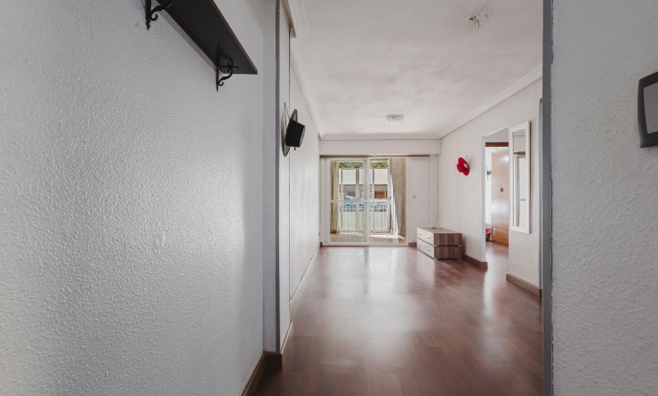 Wederverkoop - Apartamento - Torrevieja - Playa del Acequión