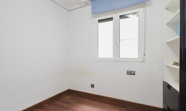 Wederverkoop - Apartamento - Torrevieja - Playa del Acequión