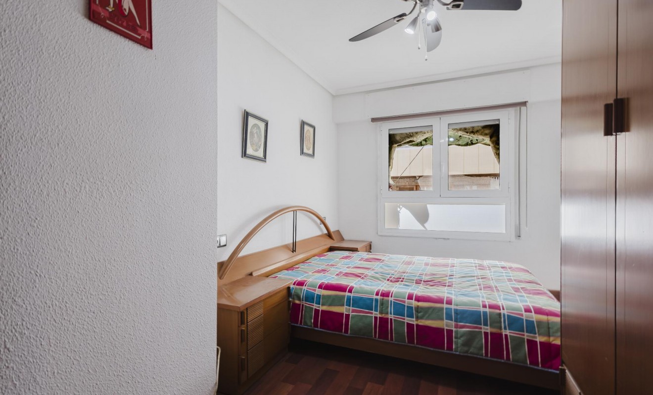 Wederverkoop - Apartamento - Torrevieja - Playa del Acequión