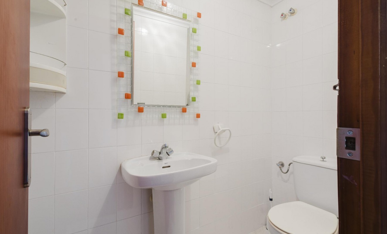 Wederverkoop - Apartamento - Torrevieja - Playa del Acequión