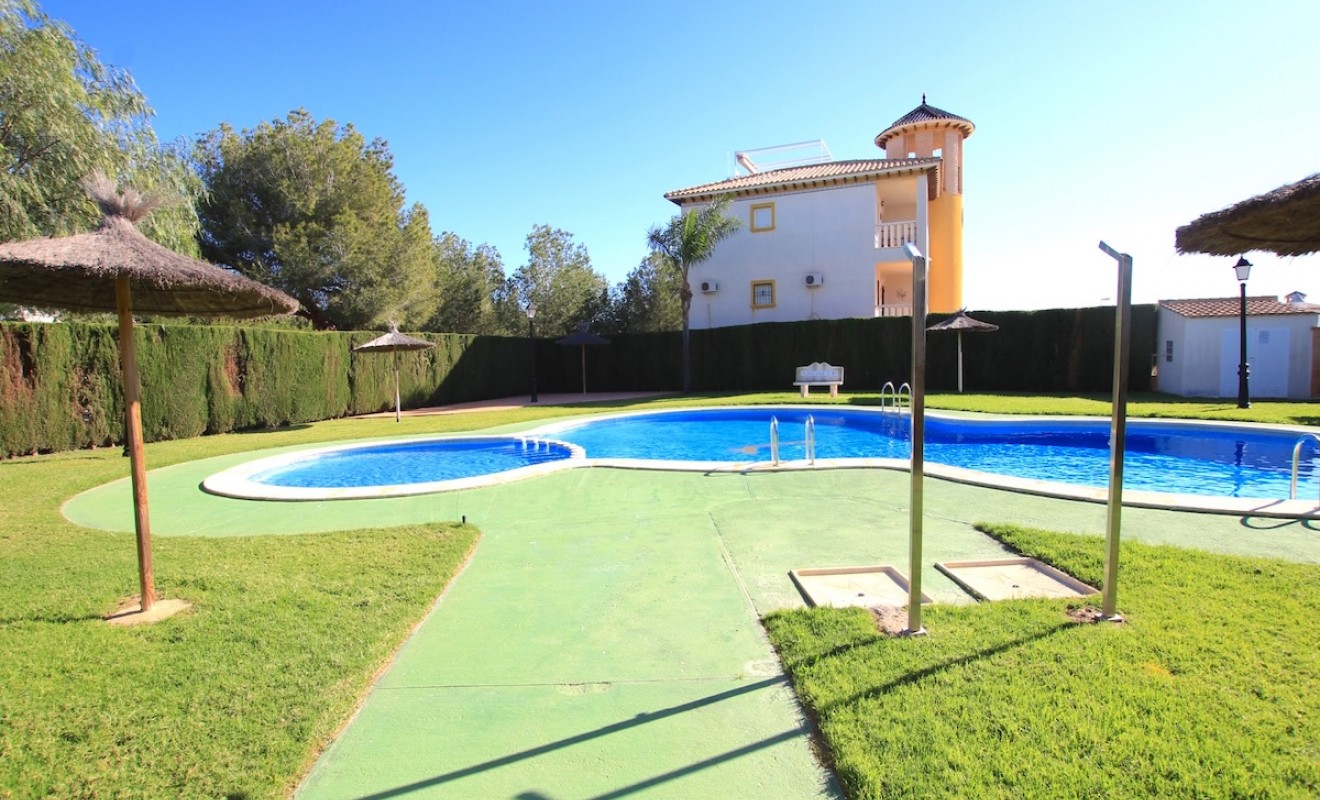Sale - Apartment - Cabo Roig