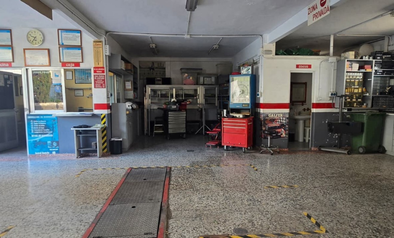 Wederverkoop - Local - Benidorm - Centro