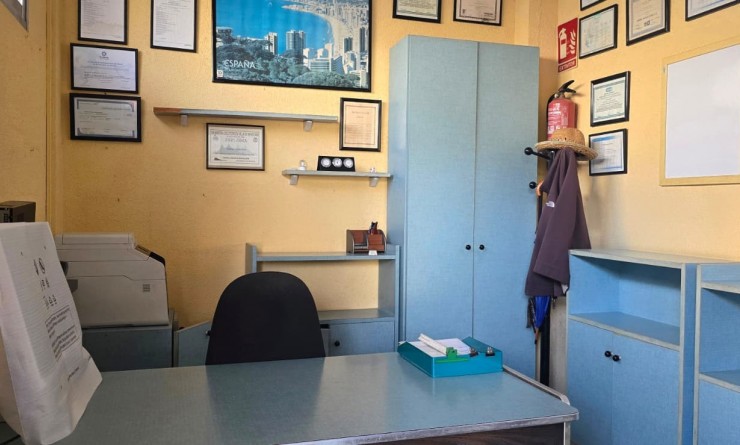 Wederverkoop - Local - Benidorm - Centro