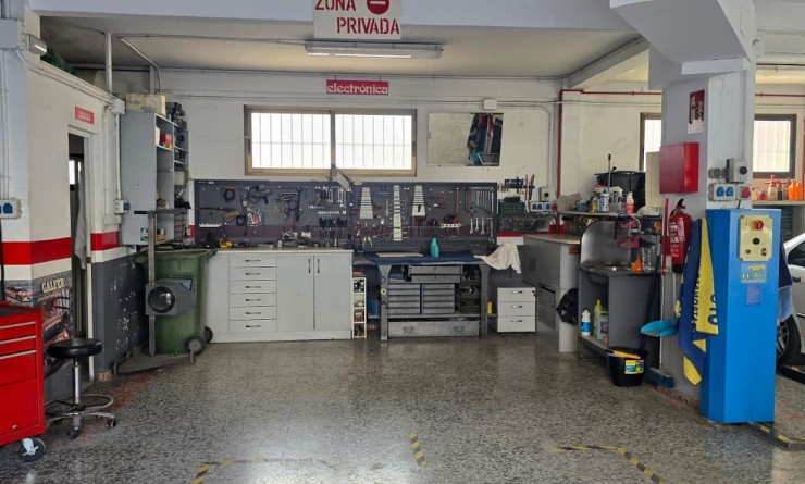 Wederverkoop - Local - Benidorm - Centro