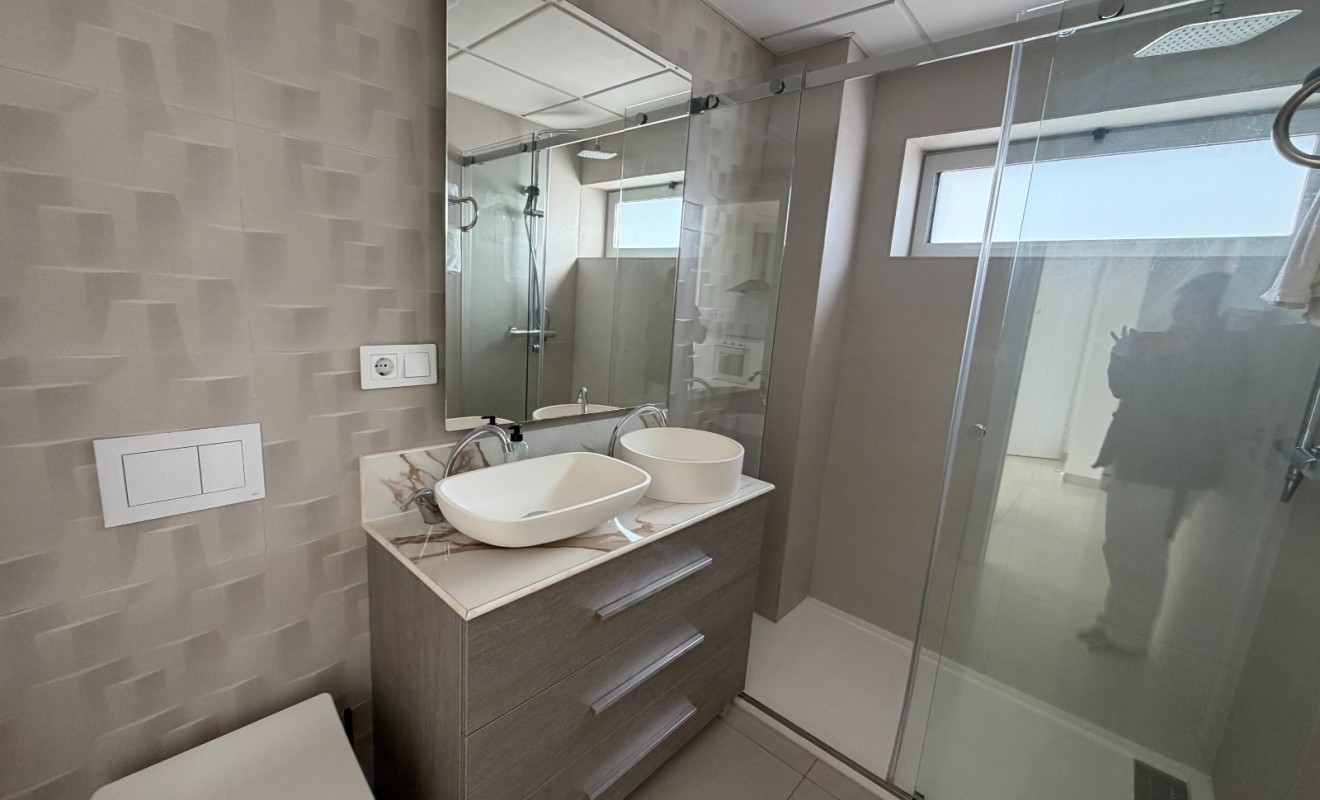 Wederverkoop - Apartment / flat - Finestrat - Cala de Finestrat