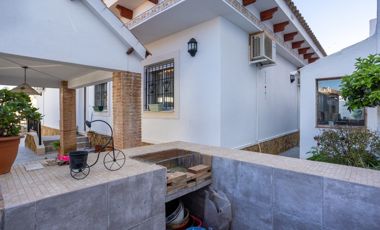 Wederverkoop - Detached villa - Bigastro - Villas Andrea