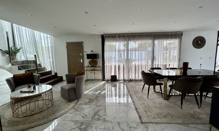 Sale - Villa - Los Balcones