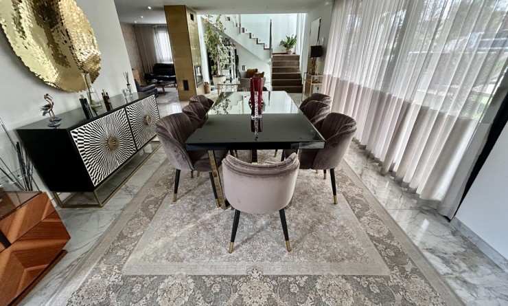 Sale - Villa - Los Balcones