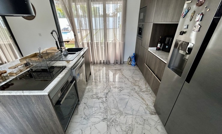 Sale - Villa - Los Balcones