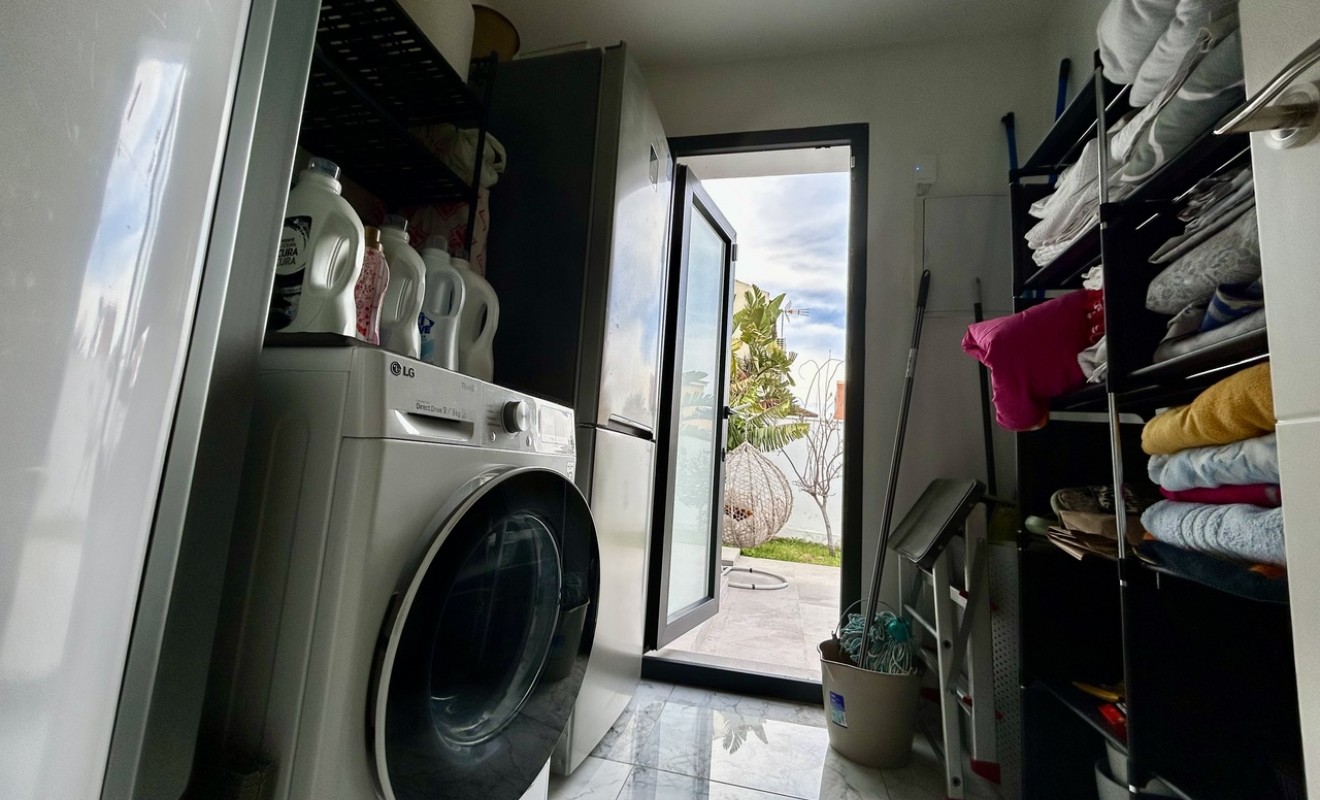 Sale - Villa - Los Balcones