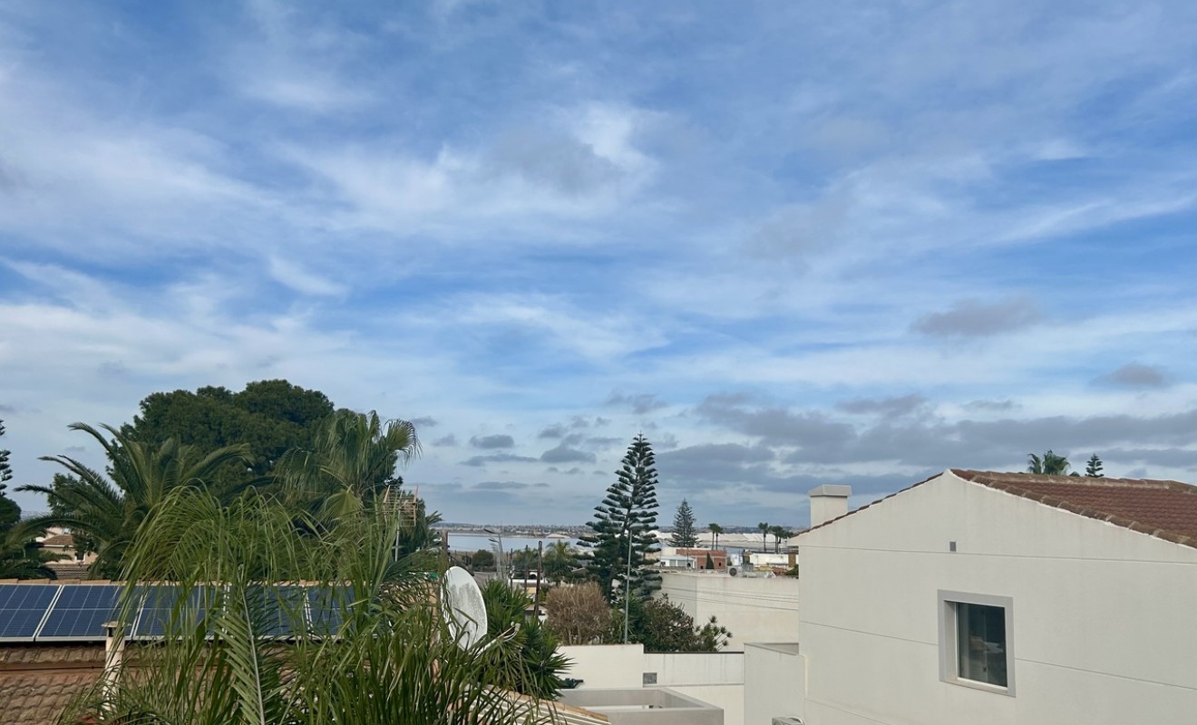 Sale - Villa - Los Balcones