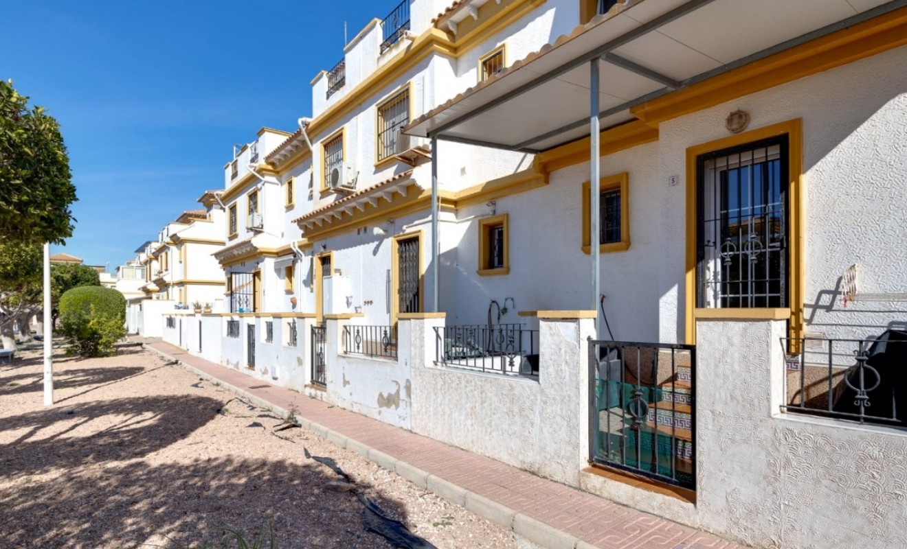 Sale - Townhouse - Torrevieja
