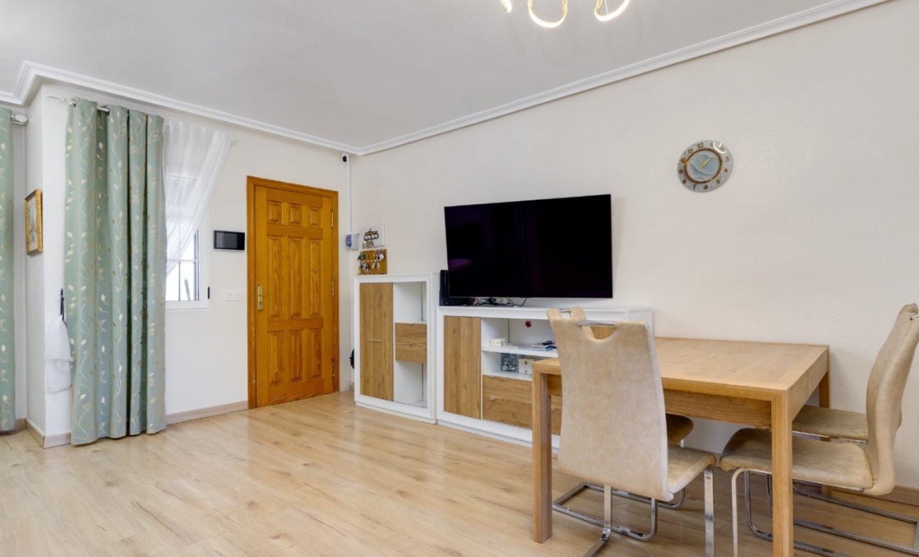Sale - Townhouse - Torrevieja