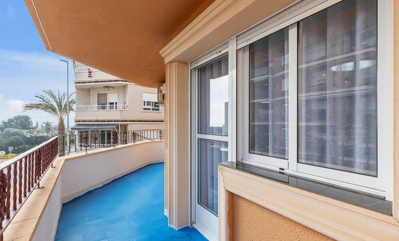 Sale - Apartment / flat - Los Montesinos