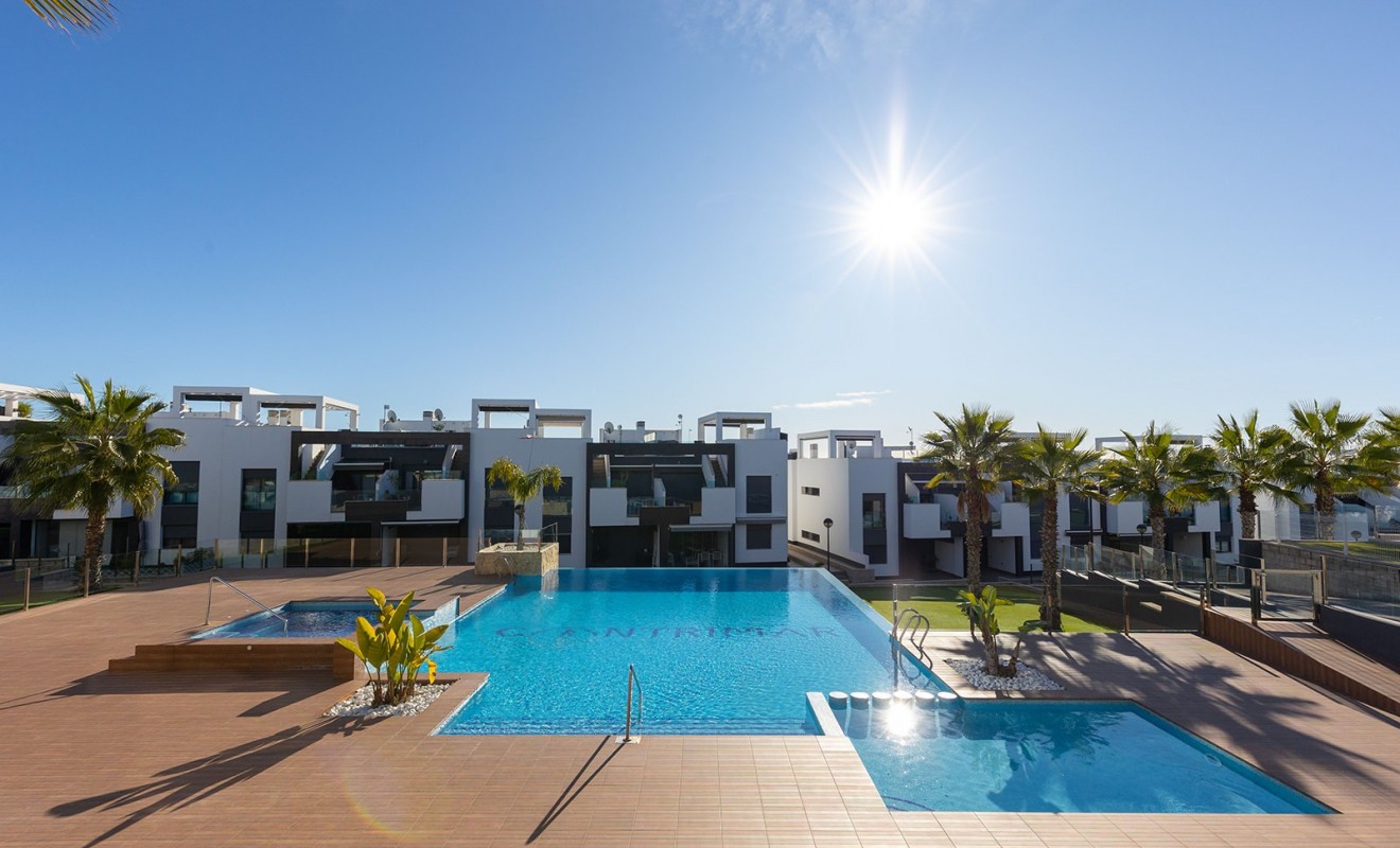 Wederverkoop - Apartment / flat - Punta Prima