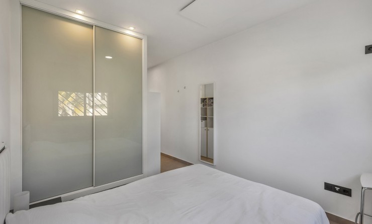 Wederverkoop - Apartment / flat - Punta Prima