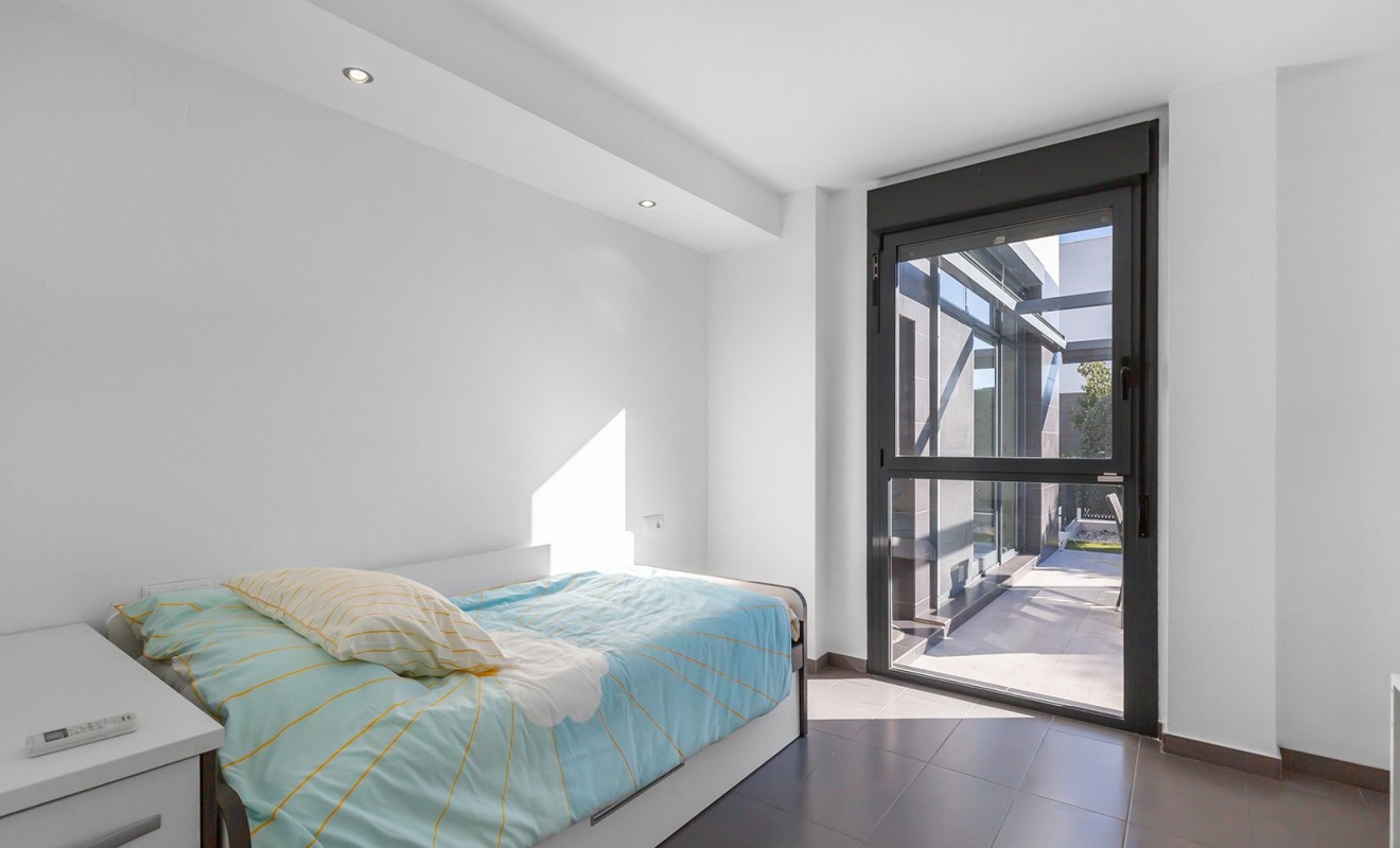 Wederverkoop - House - Algorfa - La finca golf