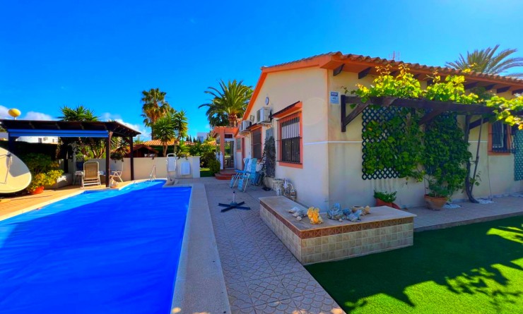 Wederverkoop - Villa - Cabo Roig