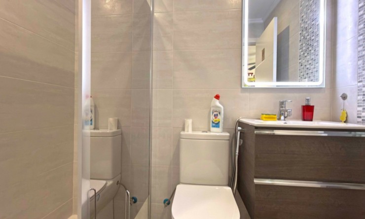 Wederverkoop - Bungalow - Orihuela Costa - La Zenia