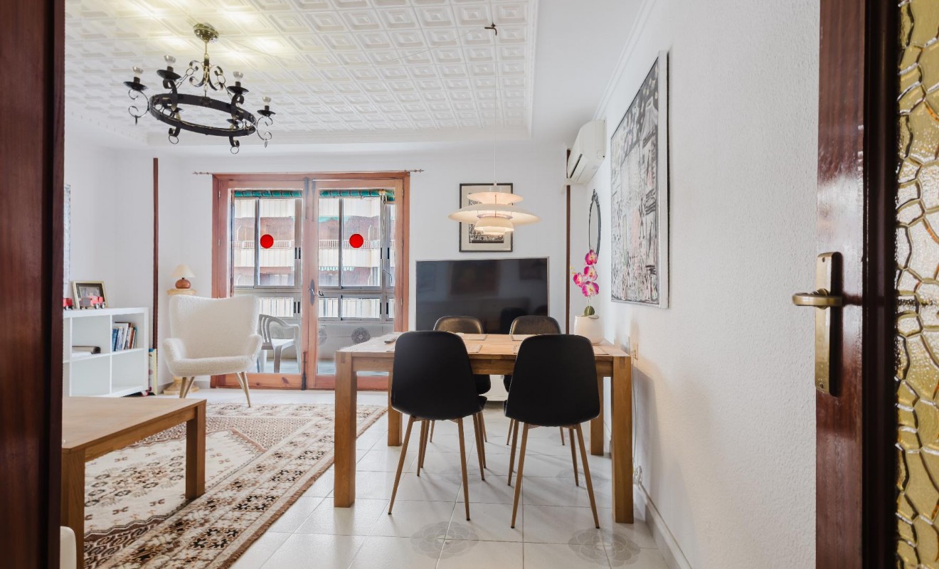 Wederverkoop - Apartamento - Torrevieja - Playa del Acequión