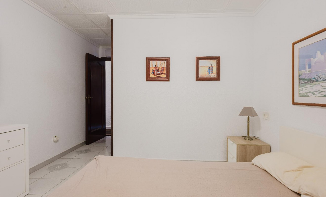 Wederverkoop - Apartamento - Torrevieja - Playa del Acequión