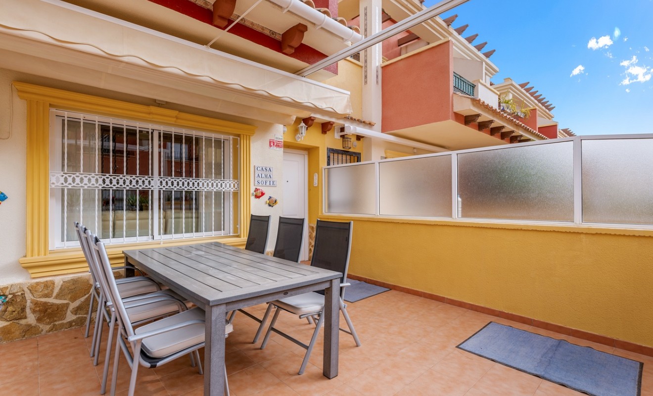 Sale - Adosado - Orihuela Costa - Villamartín