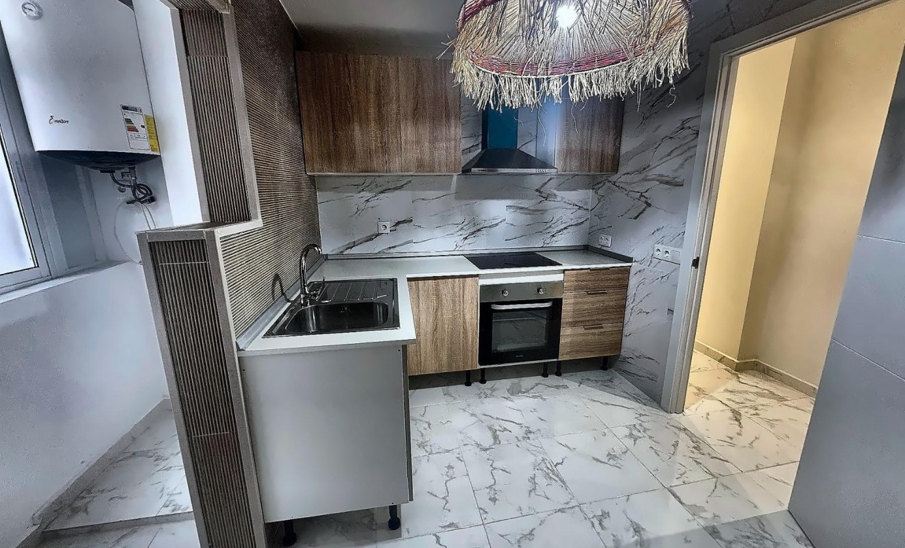 Revente - Apartamento - Torrevieja - Muelle Pesquero