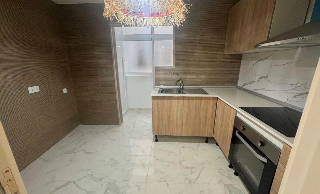 Revente - Apartamento - Torrevieja - Muelle Pesquero