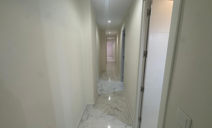 Revente - Apartamento - Torrevieja - Muelle Pesquero