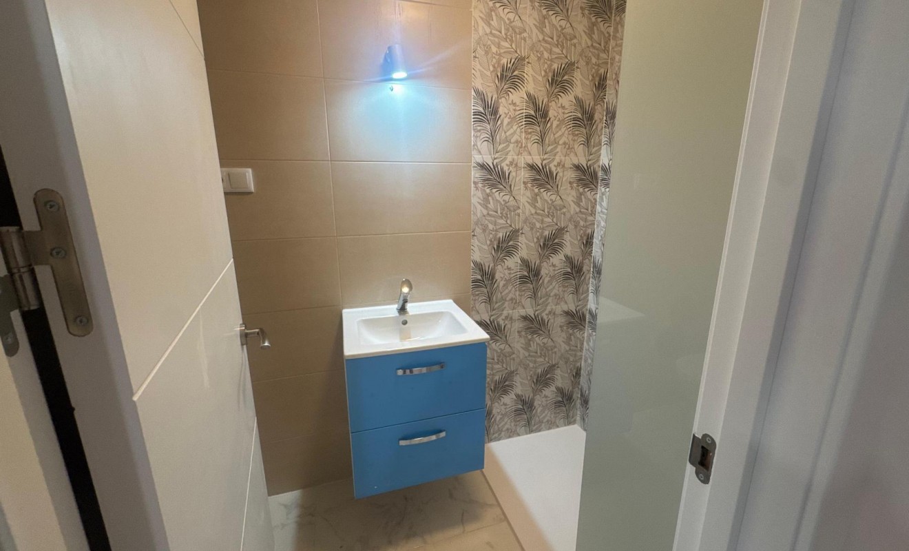Revente - Apartamento - Torrevieja - Muelle Pesquero