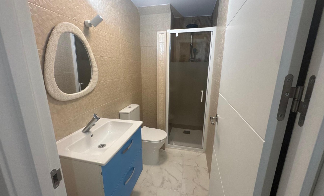 Revente - Apartamento - Torrevieja - Muelle Pesquero