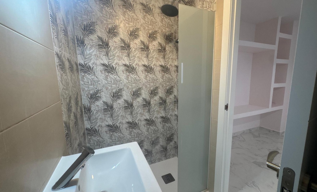 Revente - Apartamento - Torrevieja - Muelle Pesquero