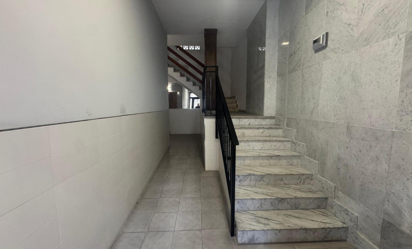 Revente - Apartamento - Torrevieja - Muelle Pesquero