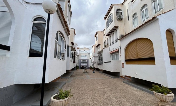 Wederverkoop - Estudio - Torrevieja - PLAYA NAUFRAGOS