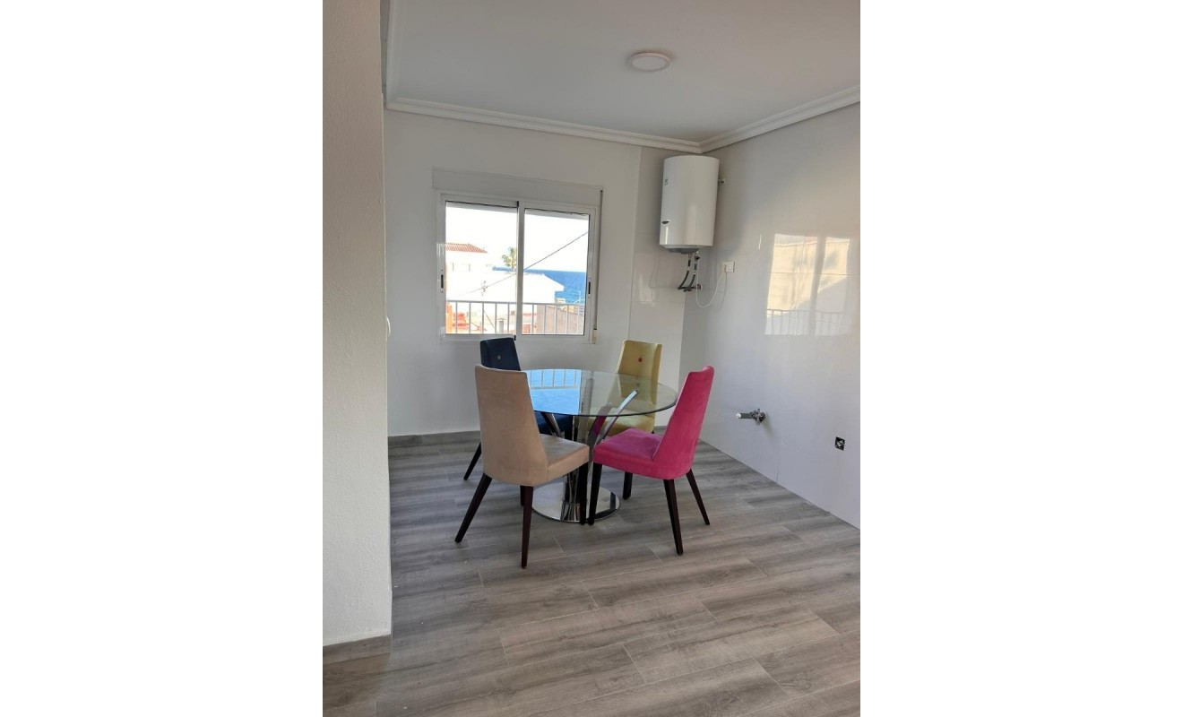 Sale - Apartment / flat - Pilar de la Horadada - La Torre de la Horadada