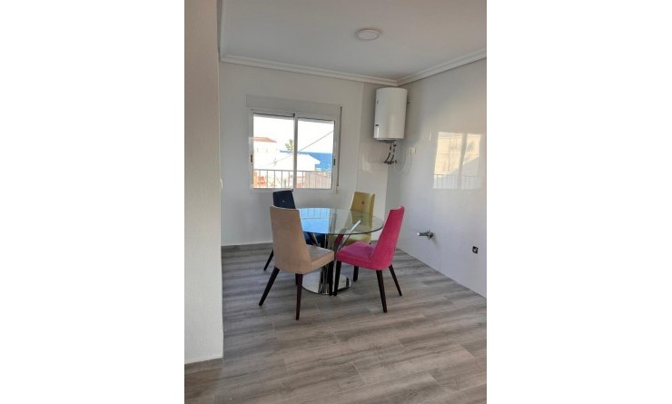 Sale - Apartment / flat - Pilar de la Horadada - La Torre de la Horadada