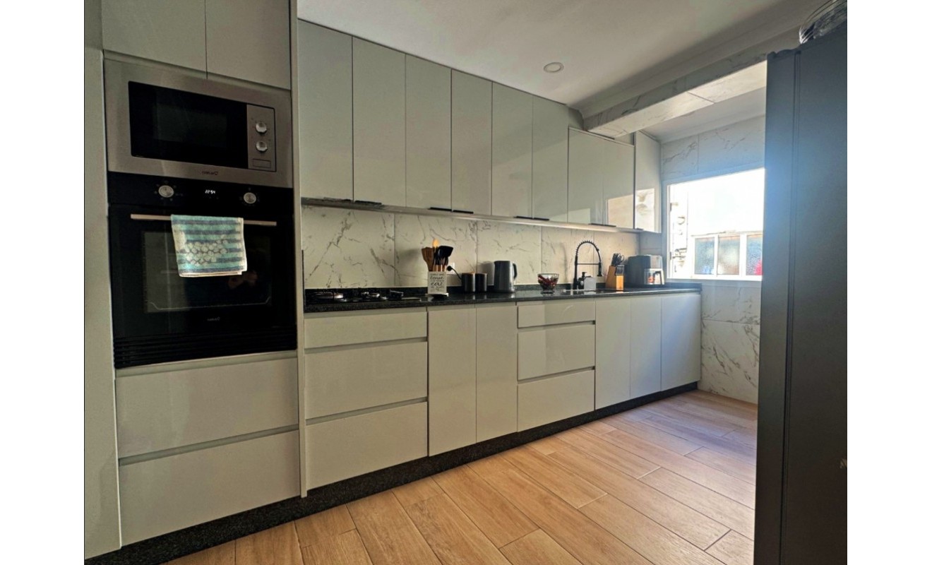 Wederverkoop - Apartment / flat - Denia - Center