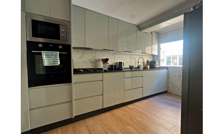 Wederverkoop - Apartment / flat - Denia - Center