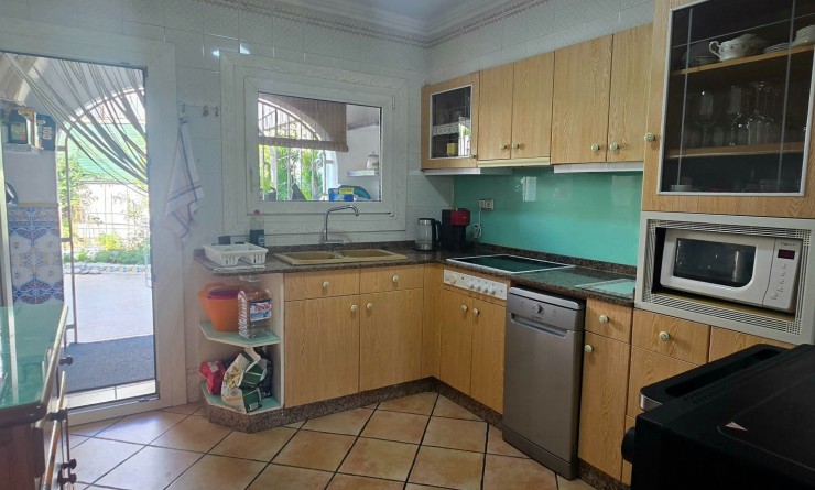 Wederverkoop - Herenhuis - Alfas del Pí