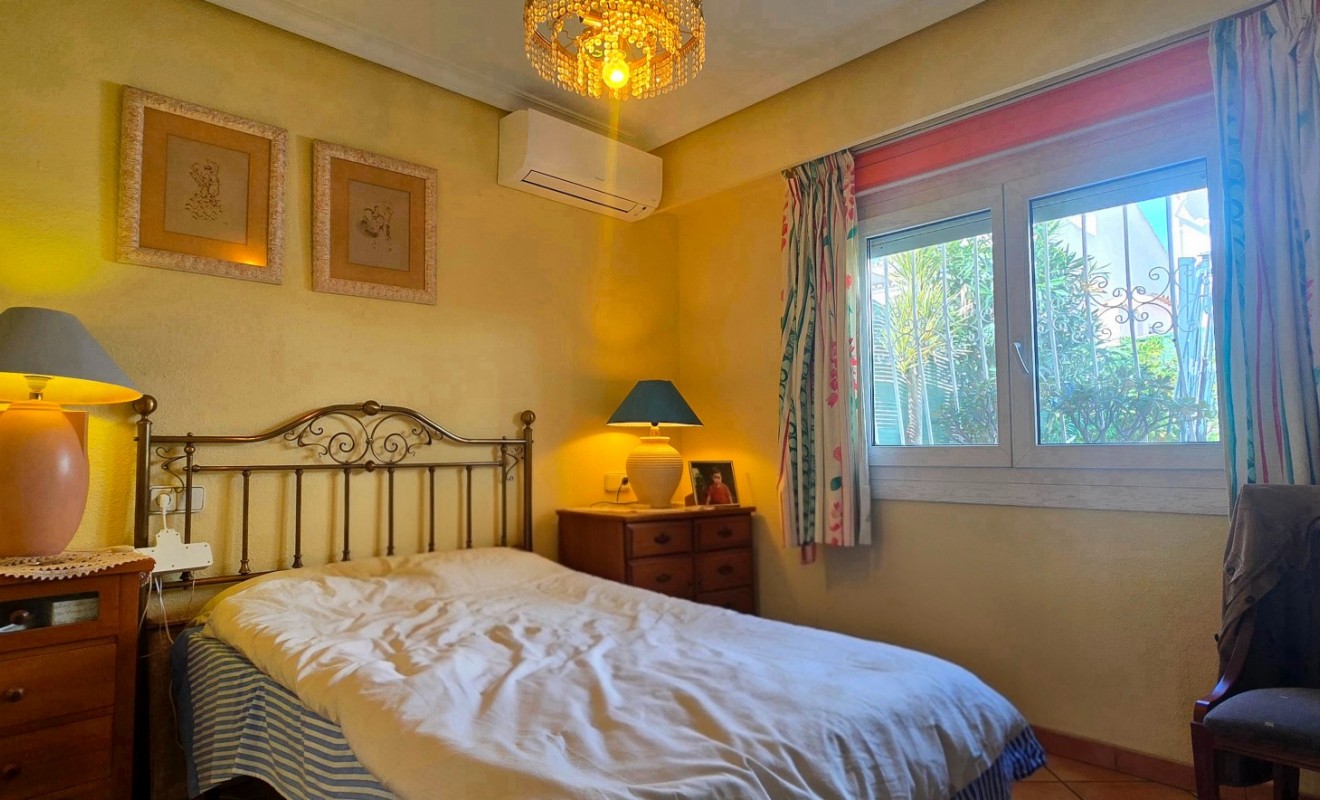 Wederverkoop - Herenhuis - Alfas del Pí